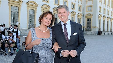 Nach 16,5 Jahren ist für ihn Schluss mit "Dahoam is Dahoam": Schauspieler Horst Kummeth mit Ehefrau Eva.