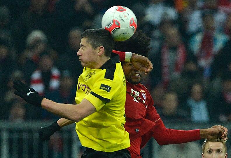 DANTE: Note 3. Relativ wenig gefordert von der BVB-Offensive und Gegenspieler Lewandowski. Die allzeit konstante Konstante in der Bayern-Viererkette.
