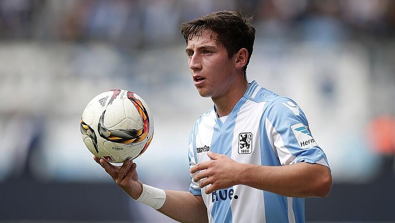 Maxi Wittek wird derzeit offenbar wieder vom VfB Stuttgart umworben. Maxi Wittek wird derzeit offenbar wieder vom VfB Stuttgart umworben.