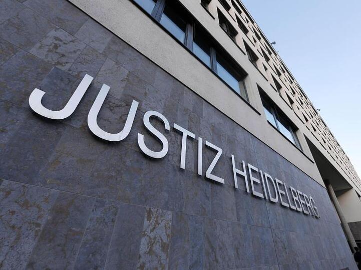 Blick auf das Justizgebäude Heidelberg. Foto: Uli Deck/dpa/Archivbild