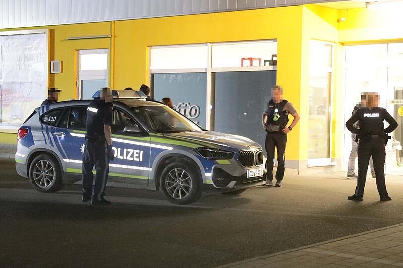Filmreife Szenen bei Einbruch in Netto Supermarkt in Schwindegg: , ein Täter wurde festgenommen.