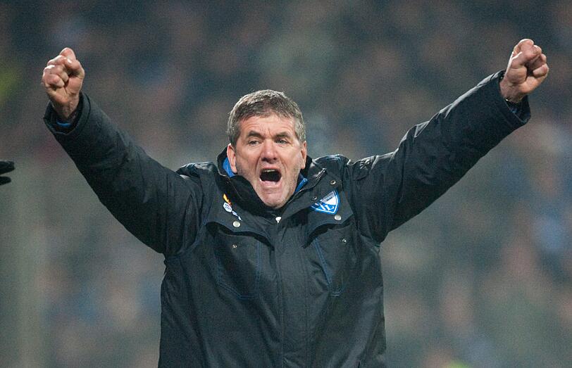 VfL Bochum (2010-2011): Erreichte zwar die Relegation, scheiterte aber an Borussia Mönchengladbach &ndash; und verpasste den sechsten Aufstieg seiner Karriere. Entlassung in der Saison darauf.