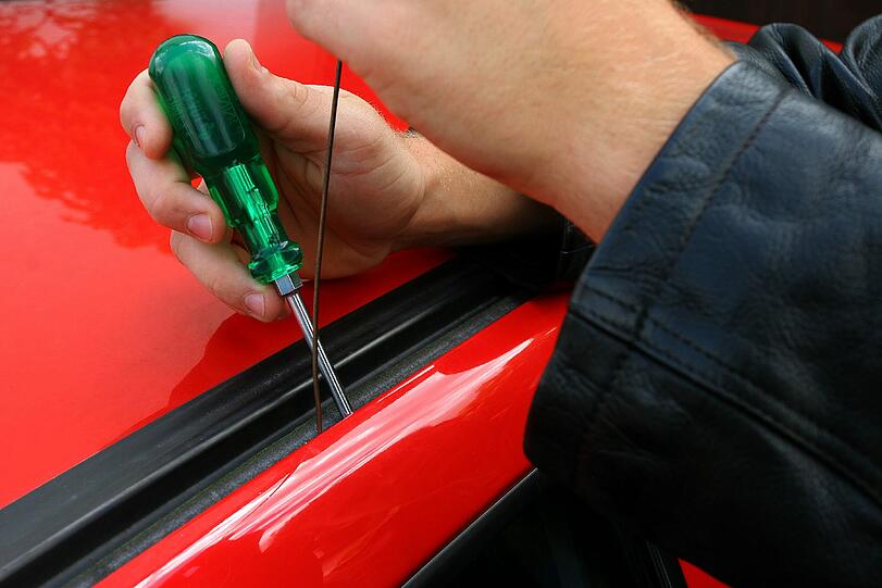 Autodiebe stehlen in Deutschland zwar weniger, dafür teurere Wagen.