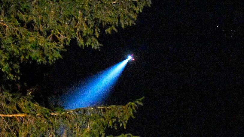 Auch mit einem Helikopter war die Polizei im Einsatz.
