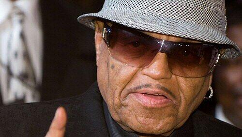 Joe Jackson ging bei der Verteilung des Jacko-Erbes leer aus. Joe Jackson ging bei der Verteilung des Jacko-Erbes leer aus.