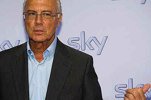 Sky-Experte Franz Beckenbauer findet Jupp Heynckes sehr geeignet als Bayern-Trainer.