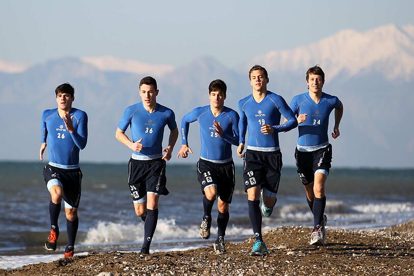 Die Löwen in Belek: Geschäftsführer Schäfer ist im Löwen-Trainingslager angekommen, die Maurer-Elf arbeitet weiter auf den Rückrundenstart hin - die Bilder.