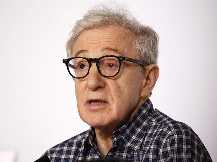 Woody Allens umstrittene Memoiren sind doch veröffentlicht worden.