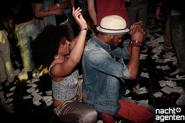 Im Crown's Club war das Motto: miSery - Home of the Stars. DJ Kandee & DJ Remake feierten zusammen mit den Gästen das beste was der amerikanische R'n'B und Hip Hop zu bieten hat. Mehr Bilder unter: href="http://www.nachtagenten.de/gallery/misery-home-of-the-stars.921336.html
