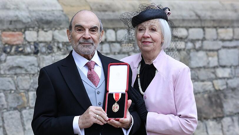 David Suchet mit seiner Ehefrau Sheila Ferris auf Schloss Windsor.