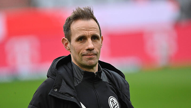 Leitet die Partie zwischen den FC Bayern und Eintracht Frankfurt: Sascha Stegemann.
