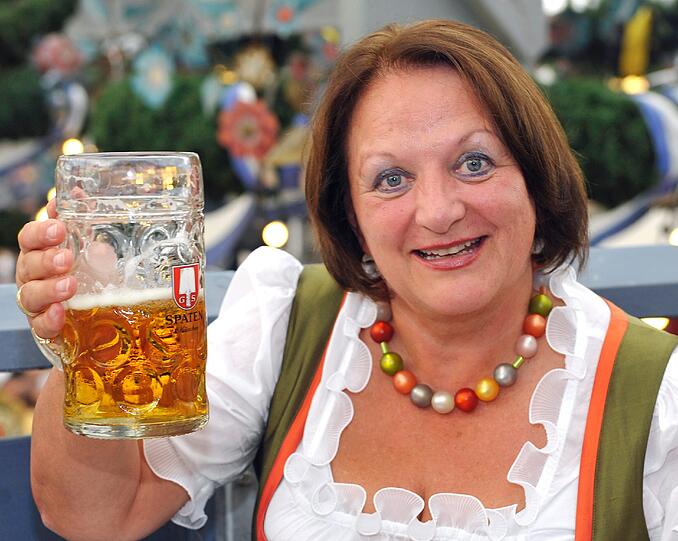 Ein Prosit auf die FDP: Bundesjustizministerin Sabine Leutheusser-Schnarrenberger.