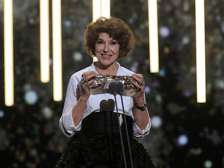 Fanny Ardant ist als beste Nebendarstellerin ausgezeichnet worden.