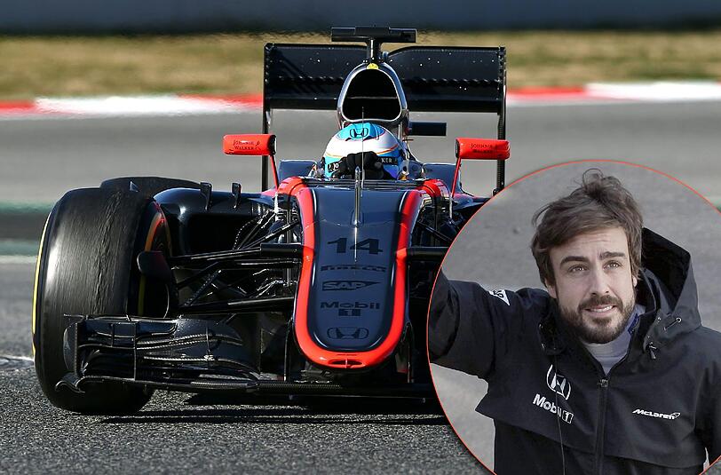 Fernando Alonso musste nach einem Unfall mit seinem McLaren-Honda ins Krankenhaus geflogen werden.