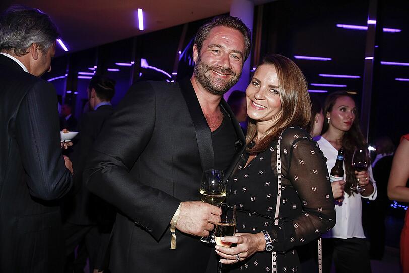 Sascha Rontgen-Schmitz und Ehefrau Julia Rontgen