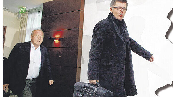 Reingefallen? Der Bayern-Deal mit den Löwen, ein „gelungener Aprilscherz der AZ“. Reingefallen? Der Bayern-Deal mit den Löwen, ein „gelungener Aprilscherz der AZ“.