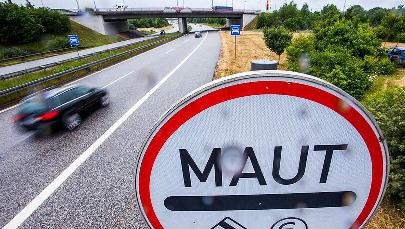 Es droht Ärger mit den Nachbarländern im Streit um die Maut Es droht Ärger mit den Nachbarländern im Streit um die Maut