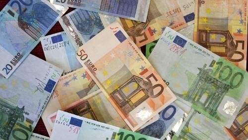 Geld schießt keine Tore, abert es beruhigt ungemein Geld schießt keine Tore, abert es beruhigt ungemein