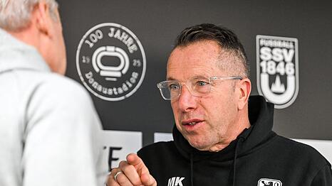 Endlich ist Schluss mit dem "Gerede": Die Diskussionen um den Auswärtsfluch der Löwen waren Trainer Markus Kauczinski ganz schön auf die Nerven gegangen.