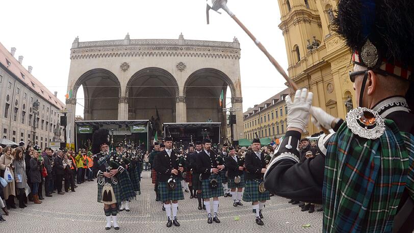 Die Parade zum St. Patrick's Day in München.