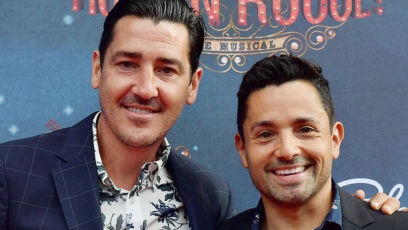 New-Kids-on-the-Block-Star Jonathan Knight (l.) und Harley Rodriguez im Jahr 2018 in Boston.