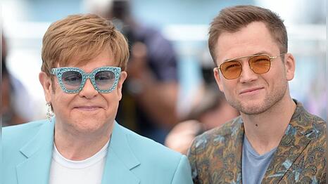 Elton John und Taron Egerton bei einem gemeinsamen Anlass im Jahr 2019.