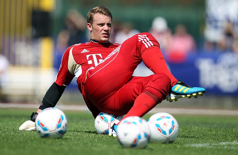 Neu-Bayer Manuel Neuer wurde von den Fans vor dem Testspiel am Gardasee ausgepfiffen.