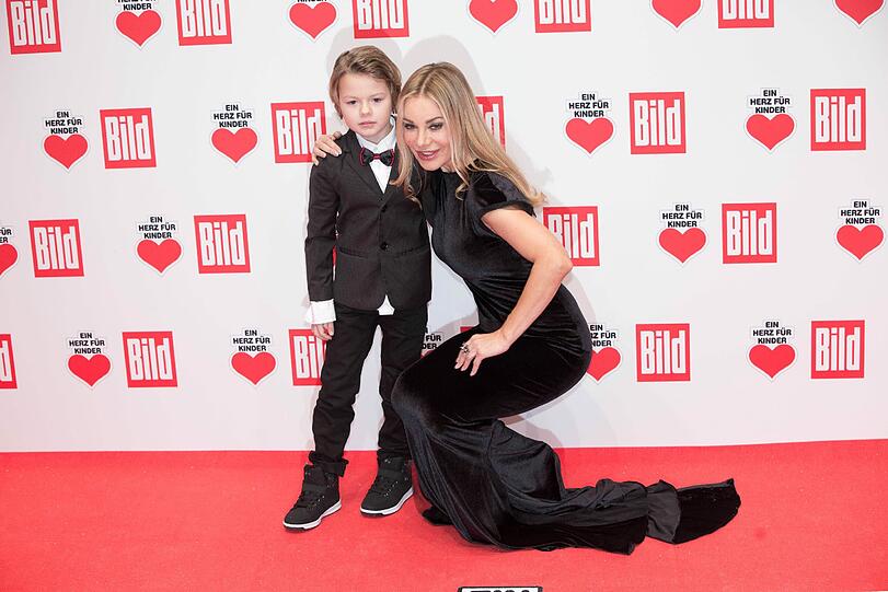 Xenia Seeberg und Sohn Phelias