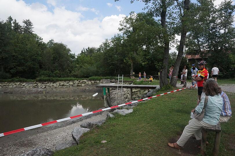 Bilder vom Badesee: Wo ist die Alligator-Schildkröte vom Oggenrieder Weiher?