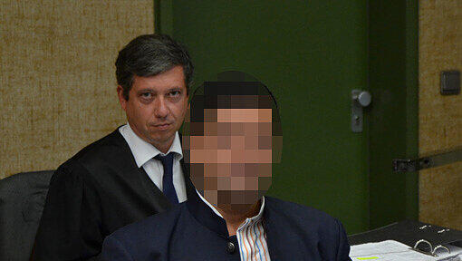 Der Angeklagte Abdullah S. mit seinen Strafverteidiger Peter Pospisil im Münchner Landgericht. Der Angeklagte Abdullah S. mit seinen Strafverteidiger Peter Pospisil im Münchner Landgericht.