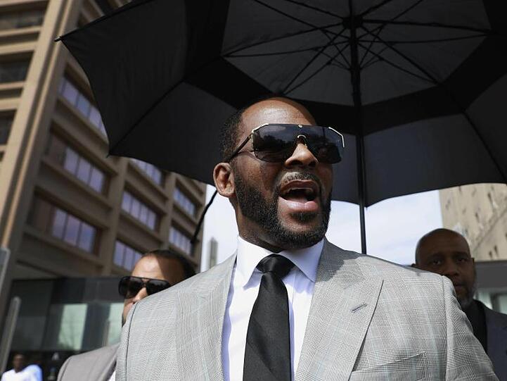 Neue Anschuldigung: R. Kelly bleibt in den Schlagzeilen.