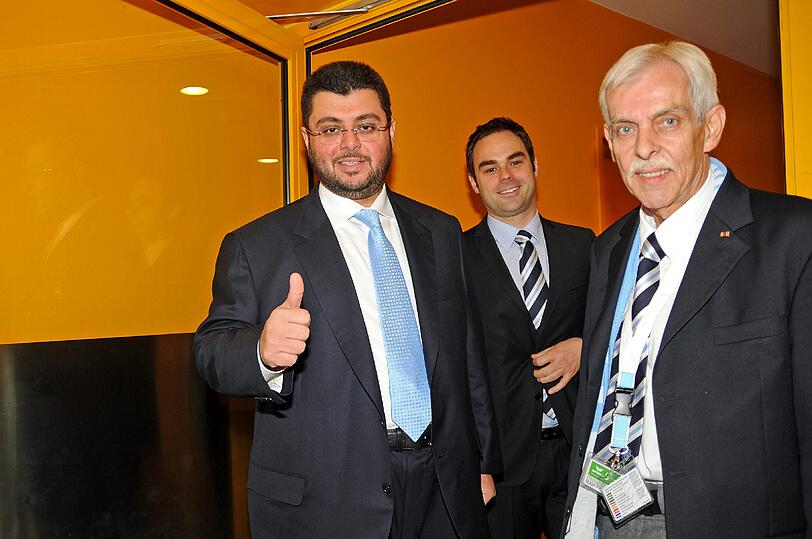 Hasan Ismaik und Löwen-Präsident Dieter Schneider in der Allianz Arena