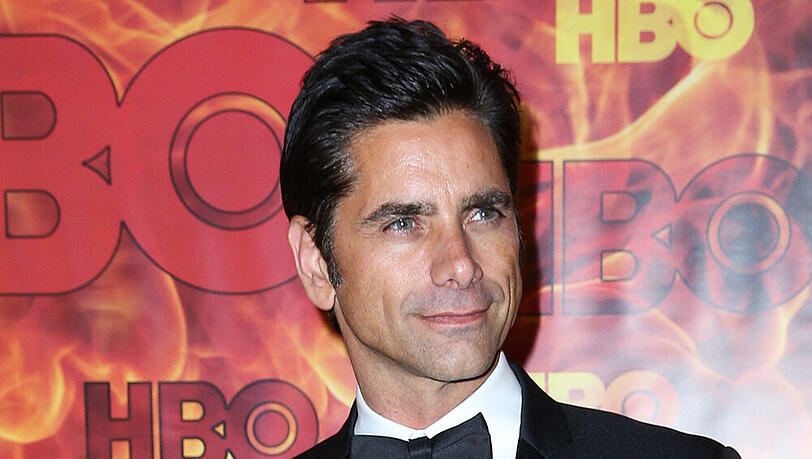 John Stamos ließ sich von einer Ex-Freundin in seine Karriere reinreden John Stamos ließ sich von einer Ex-Freundin in seine Karriere reinreden