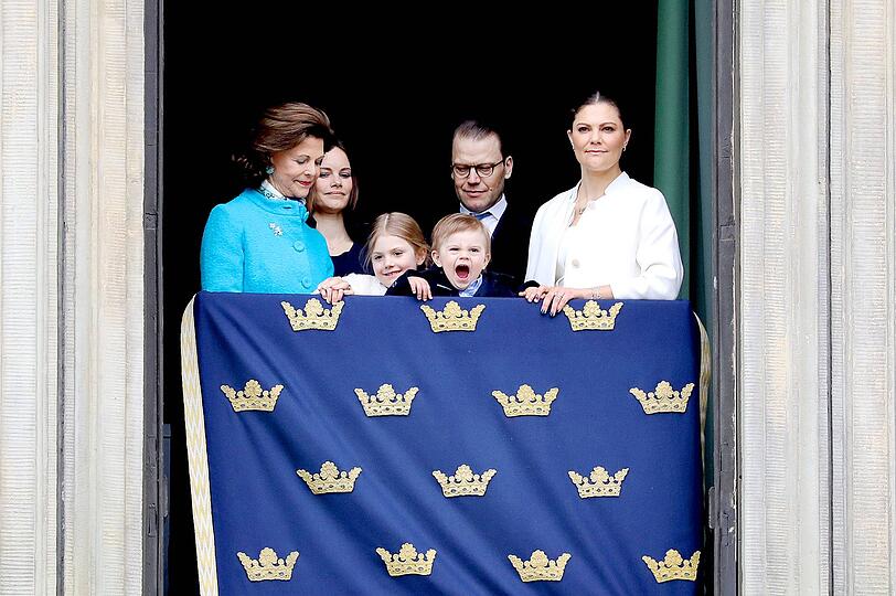 3. Kronprinzessin Victoria und Prinz Daniel von Schweden mit den Kindern Prinzessin Estelle und Prinz Oscar (11 Prozent).