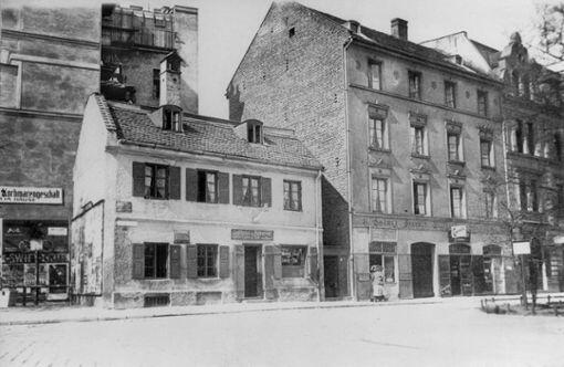 Grütznerstraße 8: Hier ein Foto aus der Jahrhundertwende.