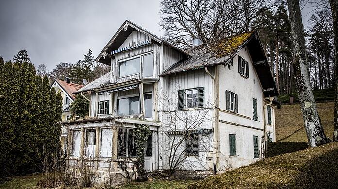 Die Villa Max in Ammerland in der Südlichen Seestraße in Münsing.
