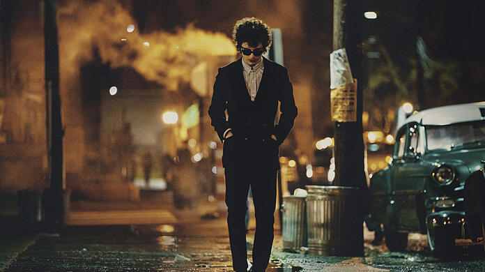 Mitte der 60er Jahre ist Bob Dylan (Timothée Chalamet) schon eine Legende. Aber er will die Rolle nicht spielen