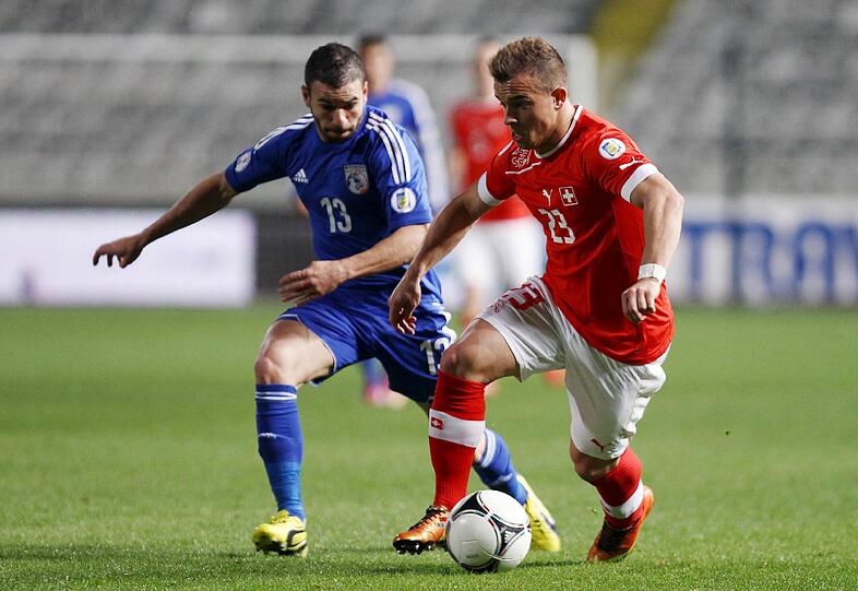 Xherdan Shaqiri hatte mit der Schweiz nur ein Spiel zu absolvieren. Das Spiel gegen Zypern endete 0:0, Shaqiri selbst vergab beste Gelegenheiten. Das Team von Ottmar Hitzfeld führt mit elf Punkten trotzdem weiter die Tabelle der Gruppe E an.