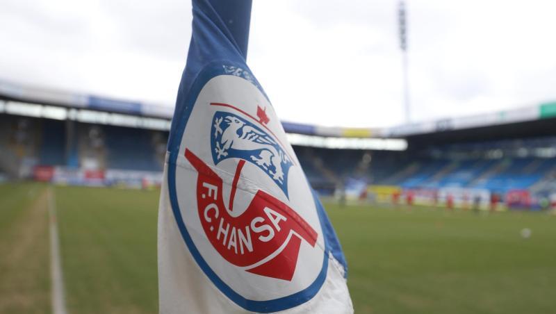 Für das Heimspiel von Hansa Rostock gegen den Halleschen FC wurden 777 Zuschauer zugelassen.