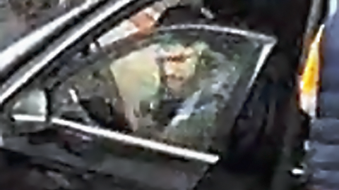 Die Polizei München fahndet nach diesem Mann.
