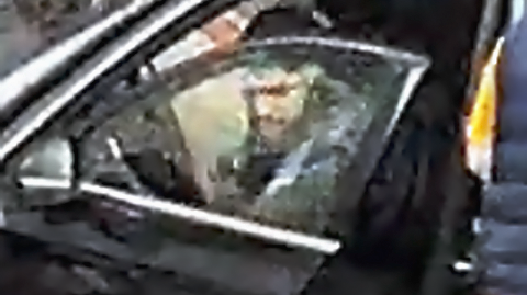 Die Polizei München fahndet nach diesem Mann.