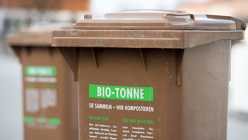 Braucht's des? - Altötting streitet über die Biotonnen-Pflicht. Braucht's des? - Altötting streitet über die Biotonnen-Pflicht.