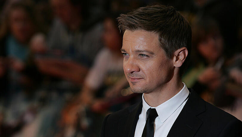 Die Corona-Krise hat Jeremy Renner offenbar in eine wirtschaftliche Bredouille gebracht Die Corona-Krise hat Jeremy Renner offenbar in eine wirtschaftliche Bredouille gebracht