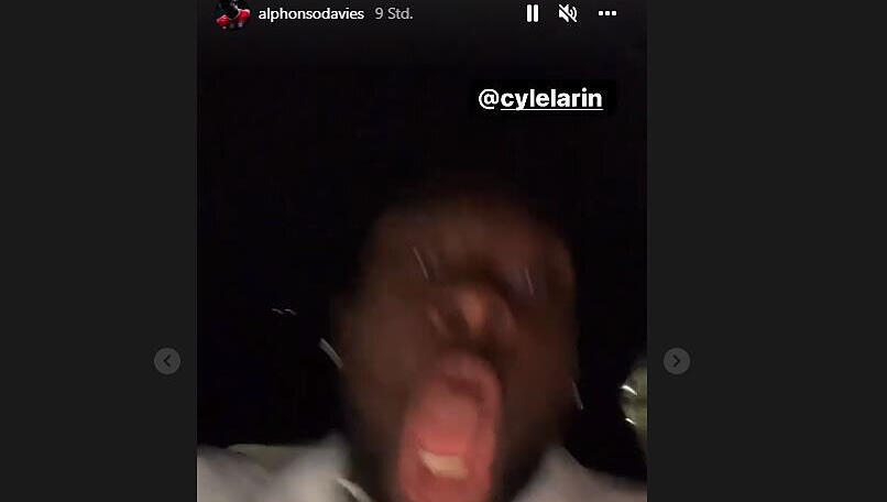 Alphonso Davies jubelt über Kanadas WM-Teilnahme.