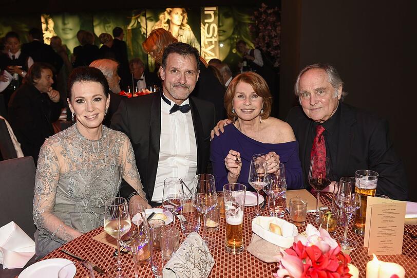 Iris Berben und Heiko Kiesow mit Senta Berger-Verhoeven und Michael Verhoeven