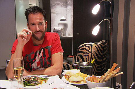 Wendler Balla Balla: Die Bilder von seinem Luxus-Dinner im Hotel und von seiner ENDGÜLTIGEN Verabschiedung aus dem Camp.