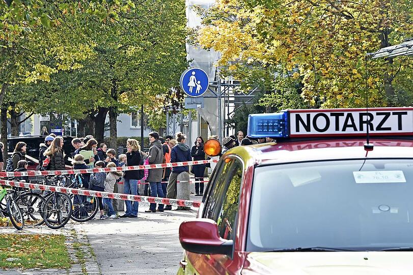 Die Schule musste evakuiert werden.