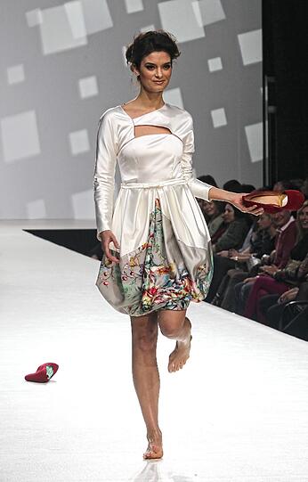 Moskau: Glanz und Glamour auf der Volvo Fashion Week - Panorama - Abendzeitung München