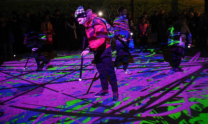 In London findet zur Zeit das Lumiere-Festival statt. An belebten Orten werden tolle Licht-Shows gezeigt.
