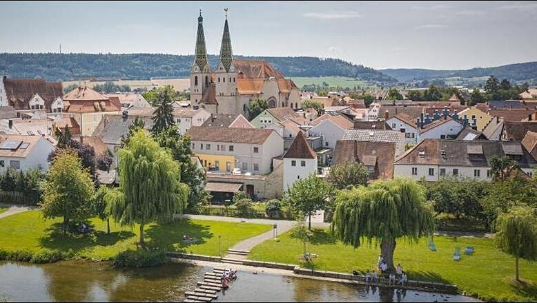 Das St&auml;dtchen Beilngries mit seiner Altstadt &ndash; von hier aus kann man wunderbar wandern.